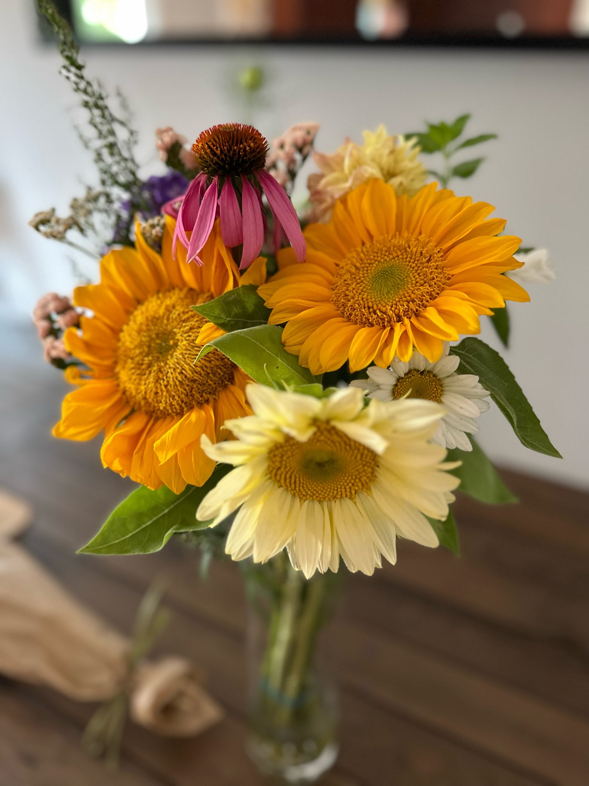 Surprising Benefits of Filling Your Home with Fresh Flowers